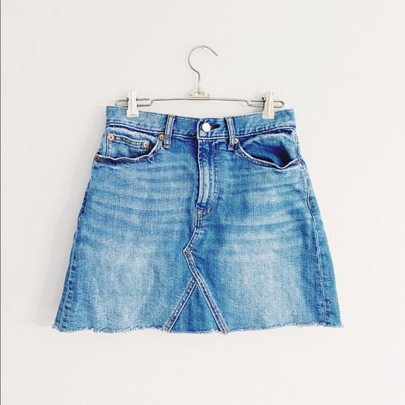 GAP Dresses & Skirts - Gap denim mini skirt